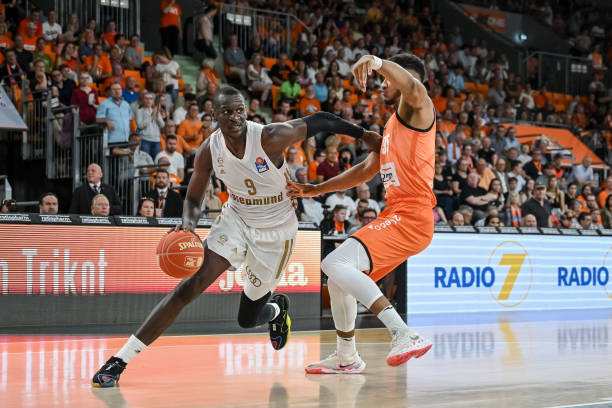 尽管勒沃库 尽管勒沃库